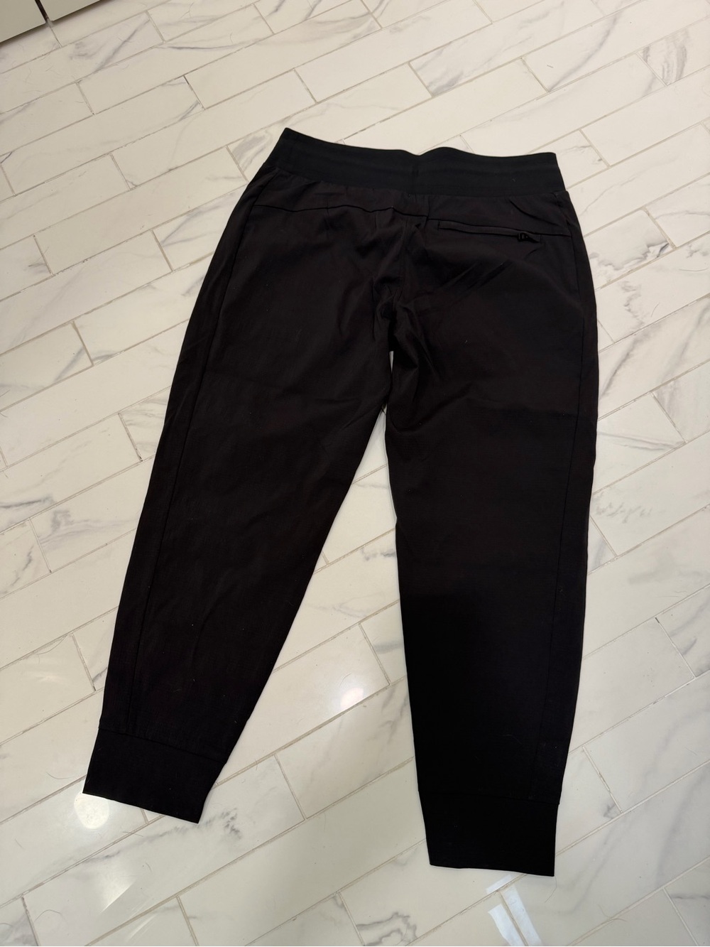 NWT Athleta Black Jogger Pants – Women’s Size 10 Petite - Picture 7 of 11